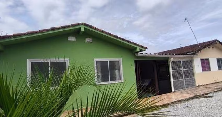 Casa a venda em Condomínio Fechado Matinhos