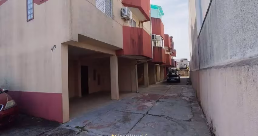 Tiplex proximo ao mar Praia de Leste