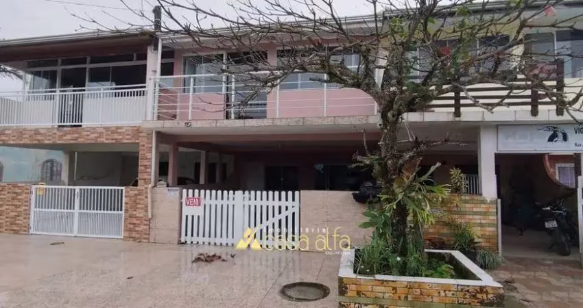 Sobrado 250 metros do mar com suíte
