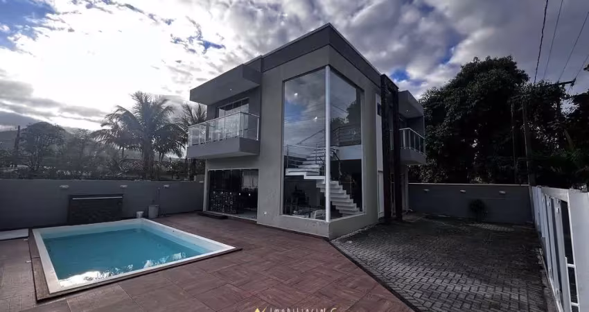 Casa com 3 quartos à venda em Caiobá, Matinhos 