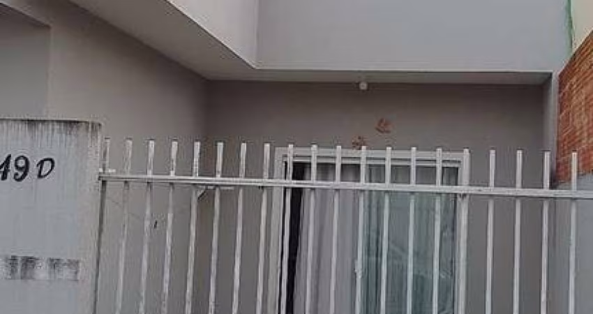Casa à venda em Paranaguá com 2 quartos