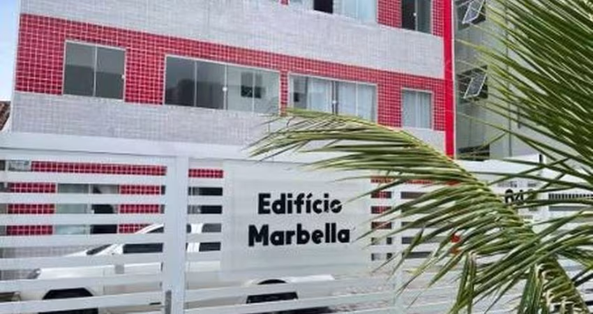 Apartamento mobiliado na quadra do mar