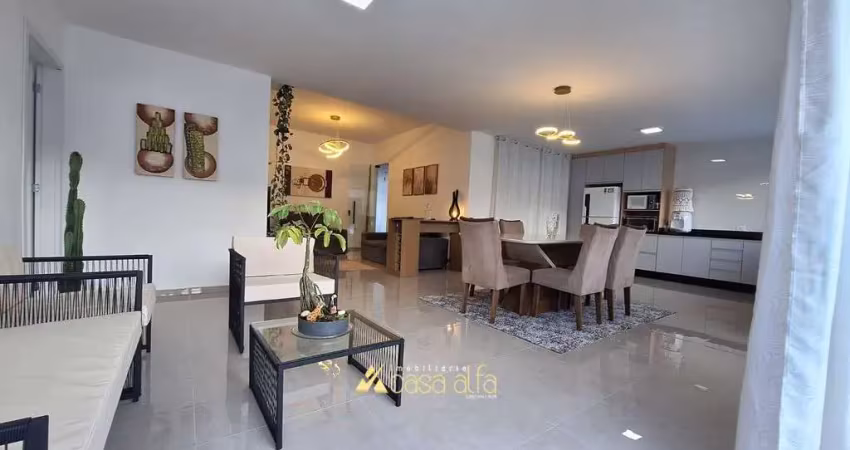 Casa com piscina a venda Ipacaray