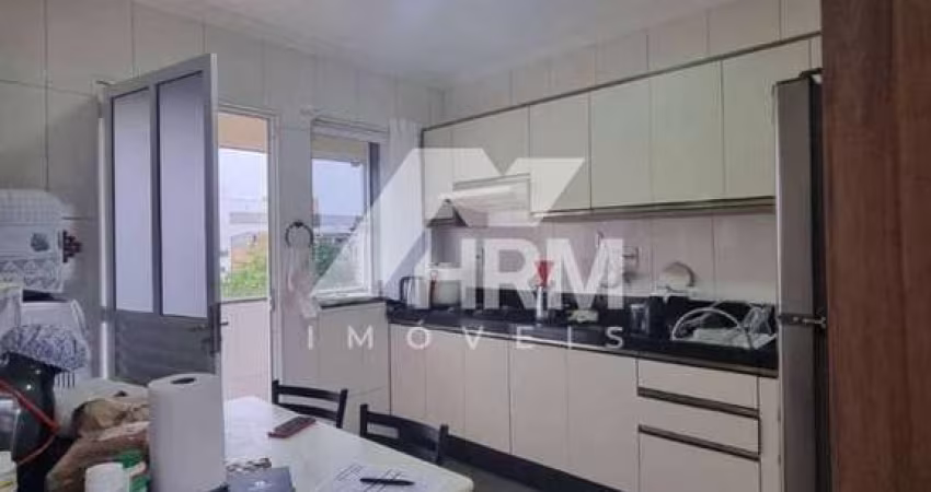 Casa à venda em Camboriú, bairro monte alegre