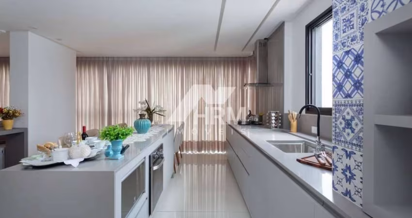 Apartamento 03 dormitórios, Mobiliado,  Centro de Balneário Camboriú-SC