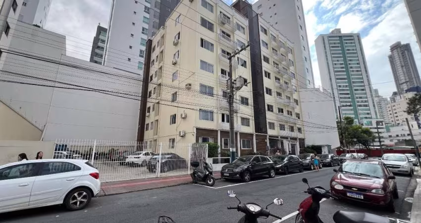 Apartamento à venda, 1 quarto, 1 vaga, Centro - Balneário Camboriú/SC