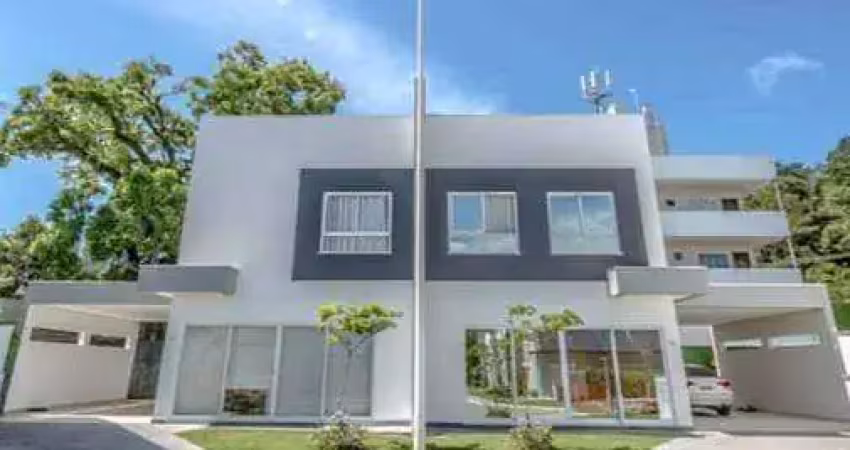 Casa em construção em condomínio fechado. para | barra, balneário camboriú, santa catarina