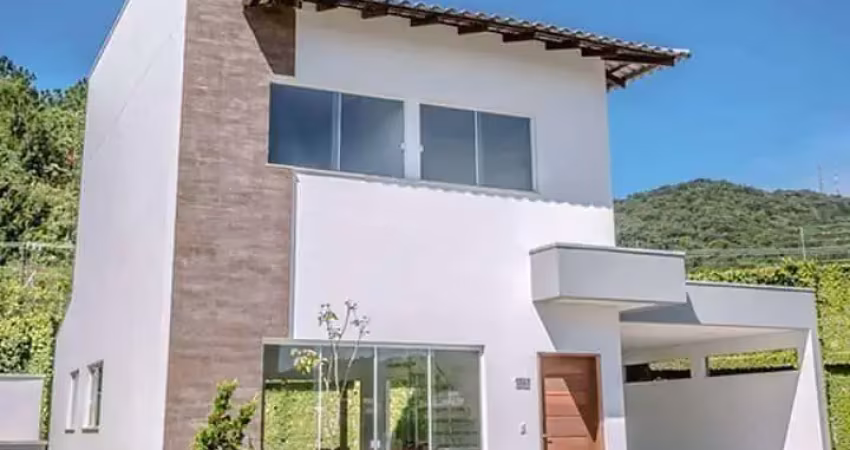 Casa em construção em condomínio fechado no bairro da barra em balneário camboriú. para | barra, balneário camboriú, santa catarina