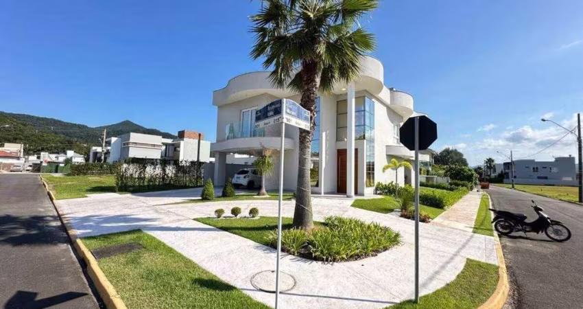 Casa a venda em condomínio fechadio para | Santa Regina, Camboriú, Santa Catarina