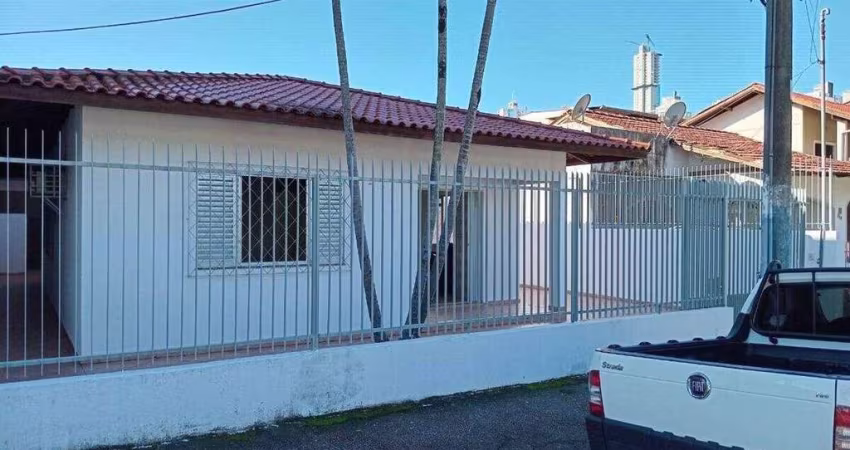 Casa a venda com 4 quartos sendo 2 suítes em bairro nações em balneário camboriú.sc para | Nações, Balneário Camboriú, Santa Catarina