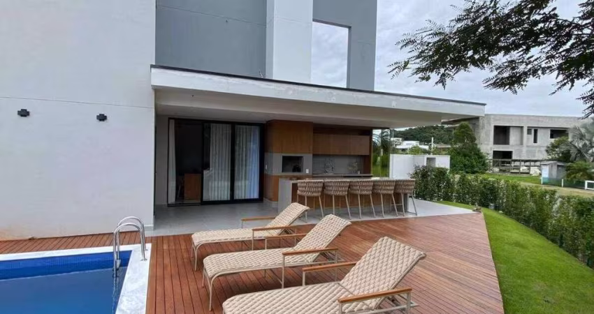 Casa em condomínio fechado, 4 suítes em camboriú para | Centro, Camboriú, Santa Catarina