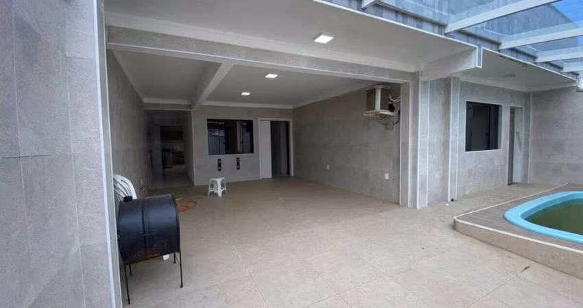 Casa tríplex com 382,31m de área privativa , itajaí- sc. para | Espinheiros, Itajaí, Santa Catarina