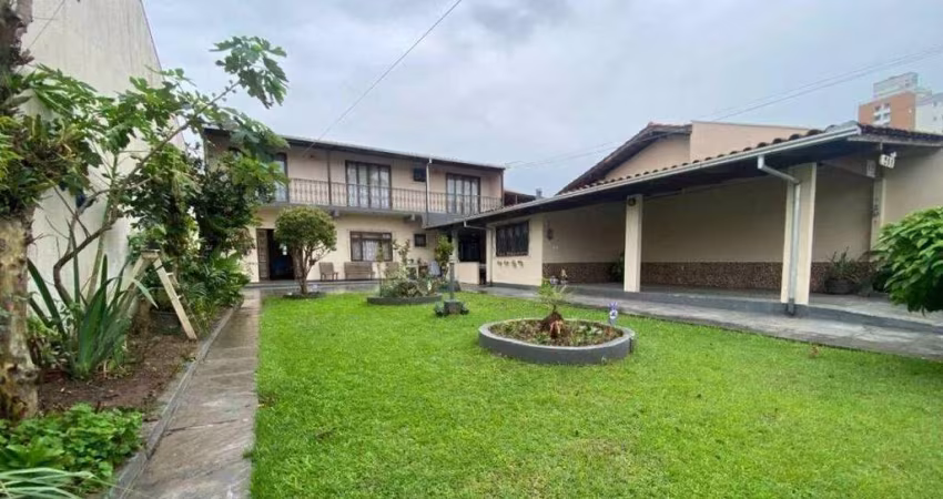 Casa duplex a vendana vila são judas - itajaí sc. para | São Judas, Itajaí, Santa Catarina
