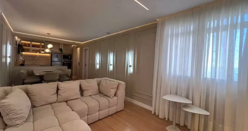 Apartamento com 2 suítes em balneário camboriú, prédio frente mar.