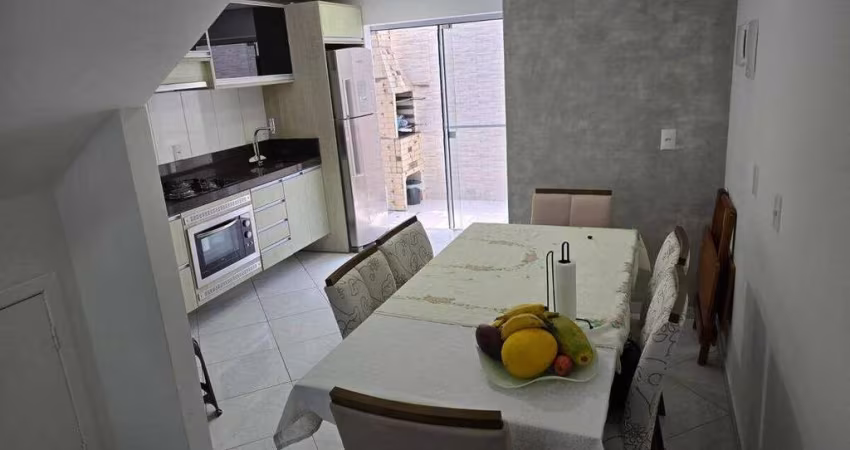 Casa com 2 quartos para venda |