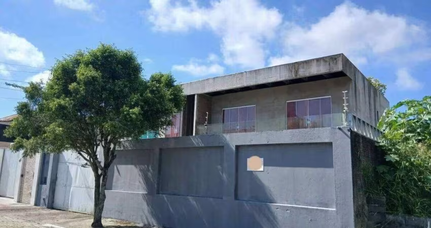 Casa com 5 quartos para venda |