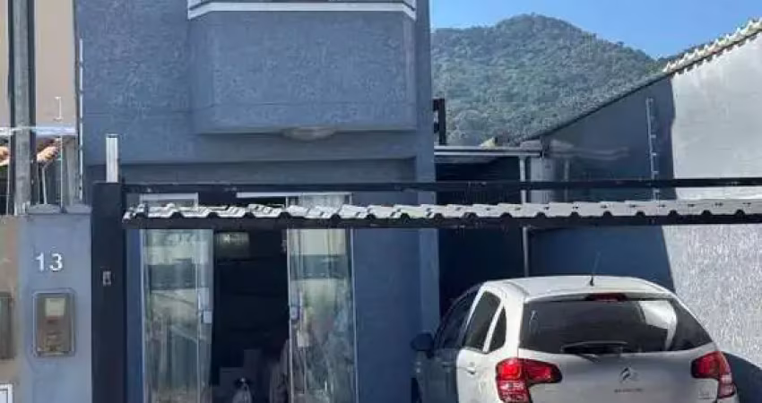 Casa à venda (sobrado) em Camboriú, Rio pequeno