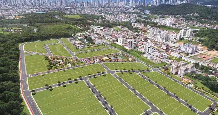 Terreno com 380,24m² no jardins do parque no bairro são francisco em camboriú.