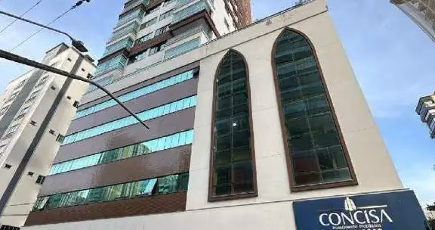 Apartamento com 3 quartos à venda na Rua 258, Meia Praia, Itapema