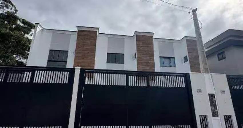 Sobrado com 2 suítes no bairro rio pequeno em camboriú