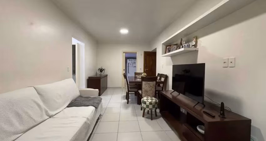Apartamento com 2 suítes e vaga privativa na região central de balneário camboriú.