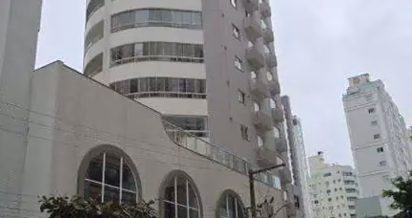 Apartamento finamente decorado próximo a av. brasil