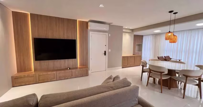 Apartamento com 4 quartos à venda na Rua 234, Meia Praia, Itapema