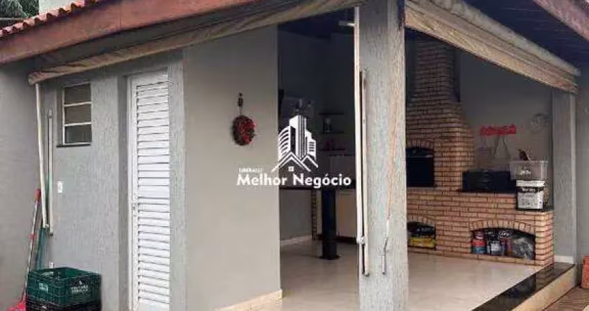 Casa à venda no Bairro Parque Bandeirantes, Sumaré - SP Casa com 2 dormitórios, sendo 1 suíte, 2 banheiros e 6 vagas de garagem.