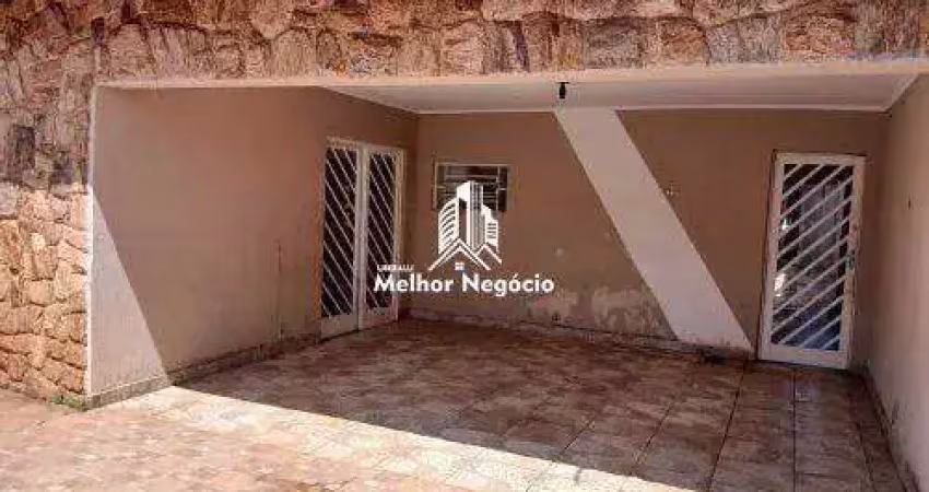 Casa a venda com 3 dormitórios sendo 1 suíte no bairro Parque Via Norte em Campinas-SP.