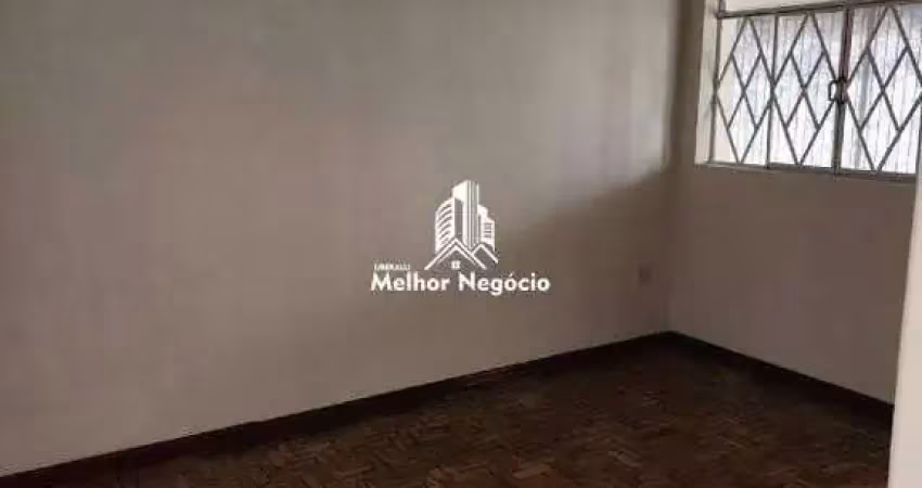 CASA COM EDICULA A VENDA EM SOUSAS