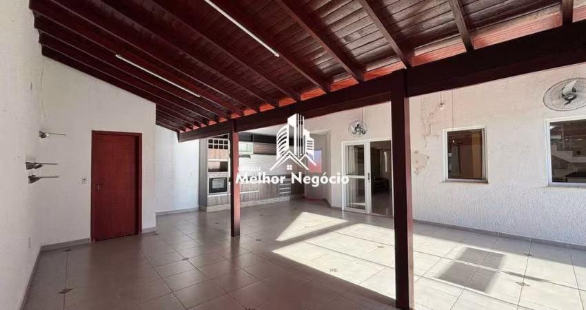 Casa à venda com 4 dormitórios sendo três suítes no bairro Betel em Paulínia/SP