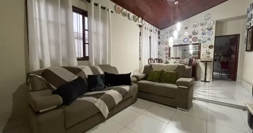 Casa térrea isolada 4 quartos 2 suítes 3 garagens tudo amplo jd santa maria guarujá oportunidade