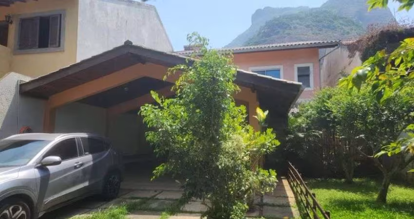 RIO DE JANEIRO - CASA PADRÃO - BARRA DA TIJUCA