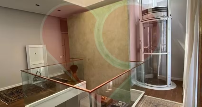 Belíssima Cobertura Triplex em Ipanema