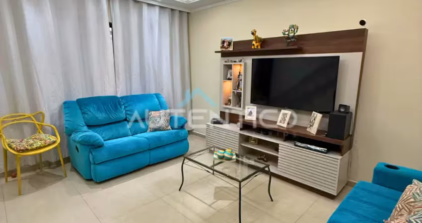Lindo sobrado à venda com 105m², 2 suítes, 2 vagas e área gourmet