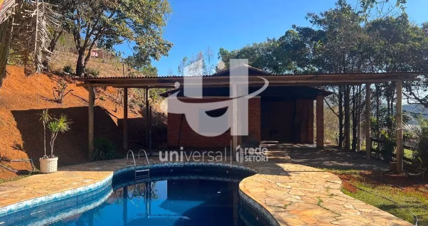 Casa com 3 quartos à venda, 208 m² por R$ 699.000 - Chácaras Passos Del Rey - Juiz de Fora/MG