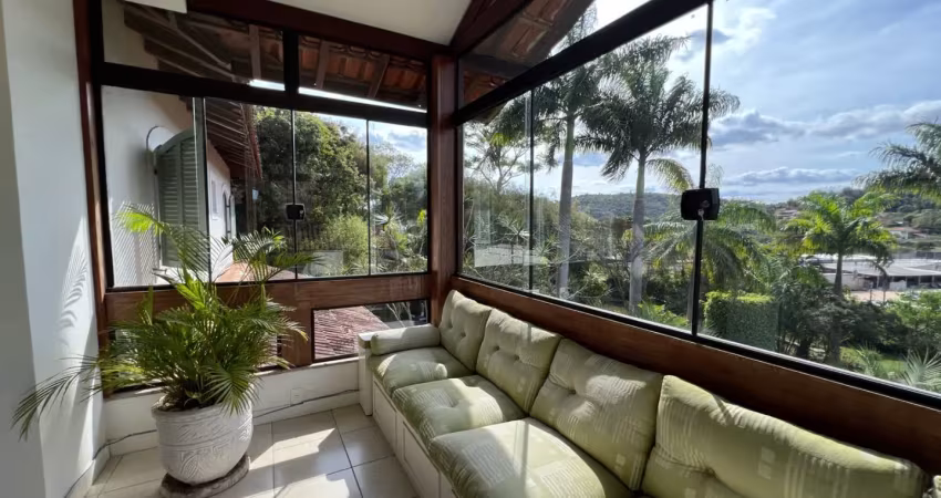 Casa com 5 quartos à venda, 460 m² por r$ 2.390.000 - vina del mar - juiz de fora/mg