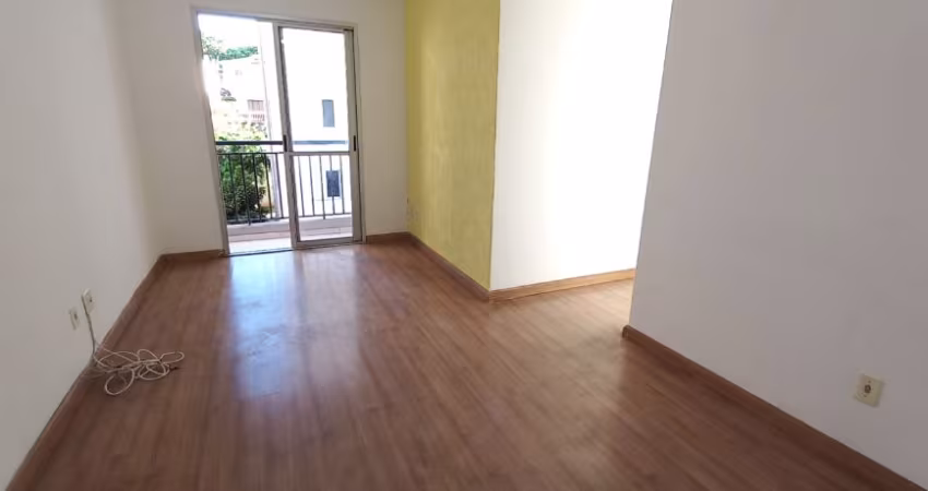 Belíssimo apto com 2 dormitórios, 1 vaga, sacada e lazer completo.