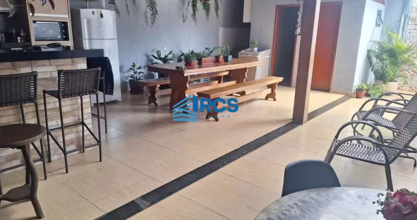 Casa para venda em uberlândia, luizote de freitas, 3 dormitórios, 1 suíte, 2 banheiros, 6 vagas