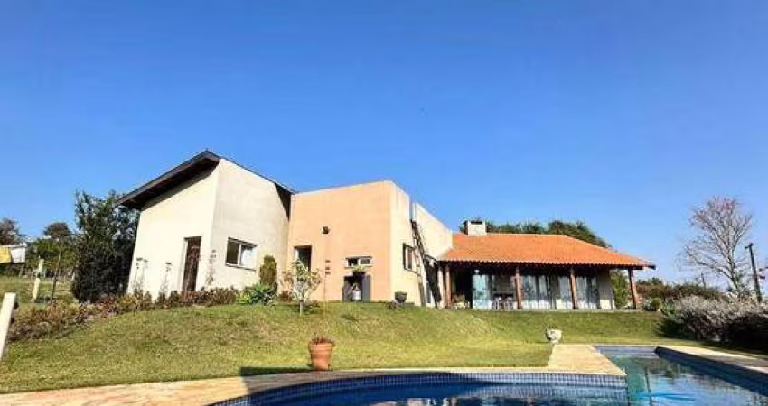 Casa com 3 dormitórios à venda, 250 m² por R$ 2.000.000,00 - Conjunto Residencial Vivendas do Arvoredo - Londrina/PR