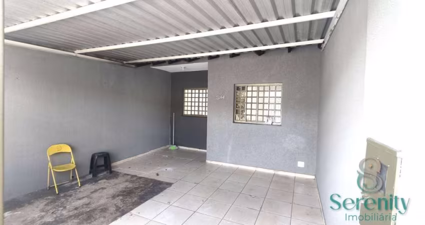 Casa para alugar ou à venda no Jardim Planalto - Com 3 dormitórios, sendo 1 suíte. 70 m² útil e 125 m² de terreno - R$1.500,00/mês - Londrina/PR