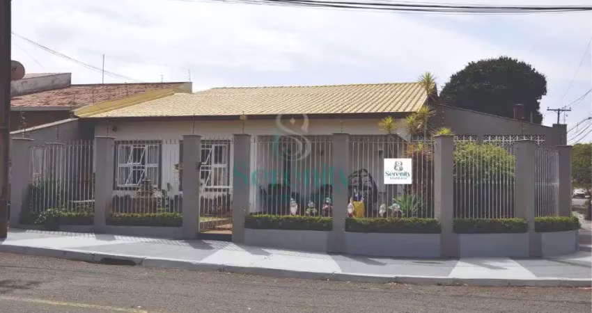 Excelente casa a venda no coliseu em londrina - 3 dormitorios - 2 suites - edicula com churrasqueira - r$920.000,00