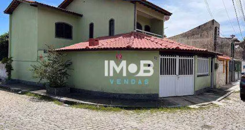 Casa com 4 quartos à venda na Rua Vítor Igreja, 13, Vila Blanche, Cabo Frio