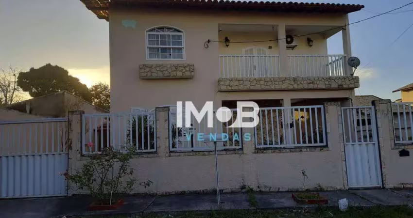 Casa com 5 dormitórios à venda, 260 m² por r$ 1.470.000 - vila sao pedro - são pedro da aldeia/rj