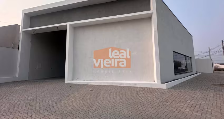Salão comercial novo com mezanino