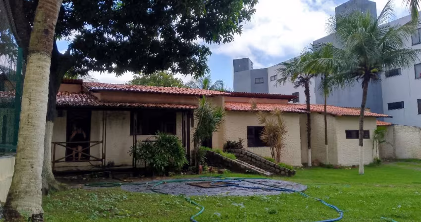Linda Casa próximo a Avenida Central, Icaraí!
