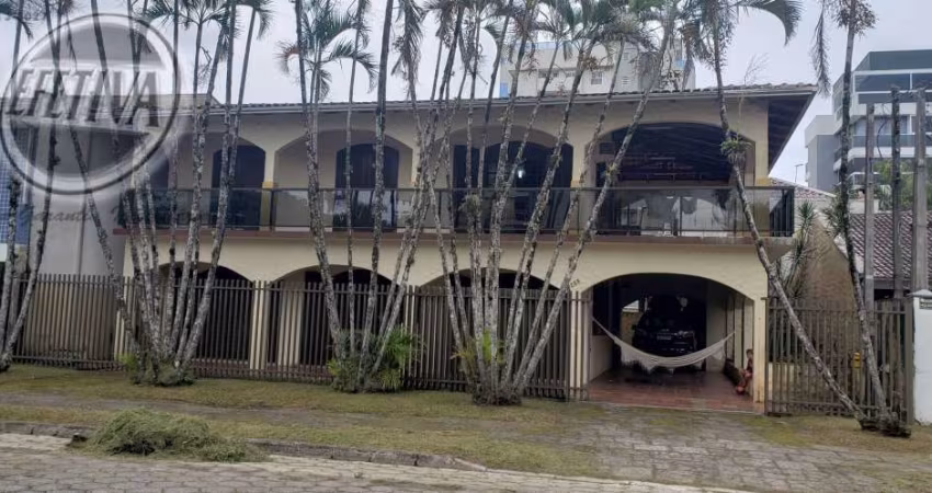 RESIDENCIA 420M² - CENTRO - GUARATUBA PR