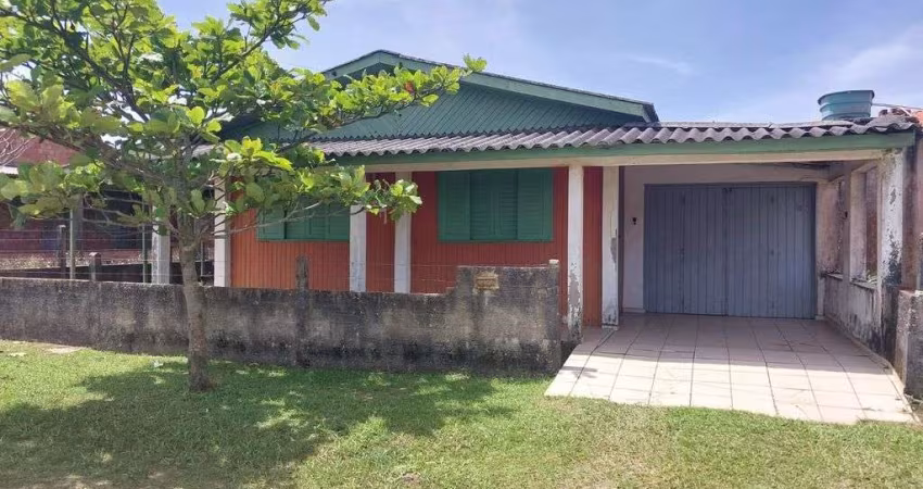 ÓTIMA OPORTUNIDADE CASA  À VENDA EM BALNEÁRIO ARROIO DO SILVA 