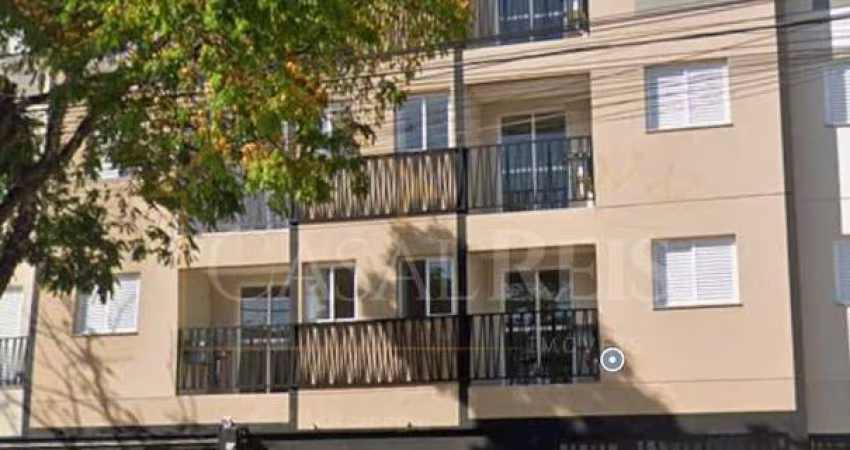 Apartamento com Quintal