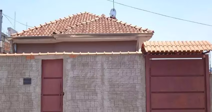 Casa à venda no bairro centro em bandeira do sul/mg